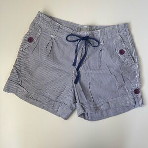 LIZ CLAIBORNE STRIPED SHORTS